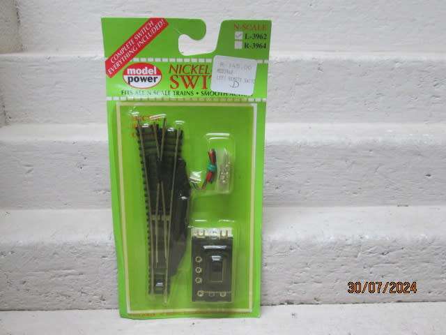 N SCALE - MODEL POWER - ELECTRIC LEFT HAND POINT - BOXED