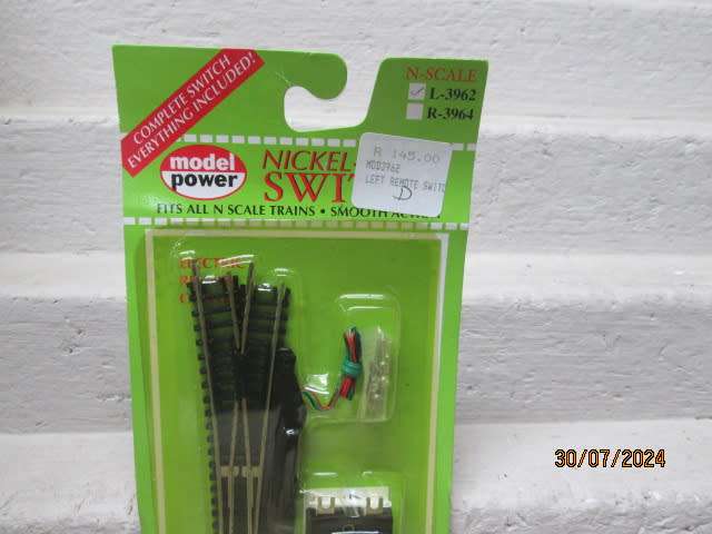 N SCALE - MODEL POWER - ELECTRIC LEFT HAND POINT - BOXED