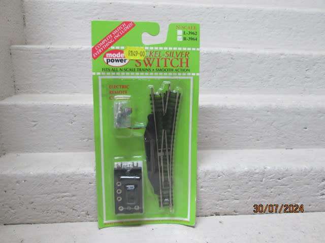 N SCALE - MODEL POWER - ELECTRIC RIGHT HAND POINT - BOXED