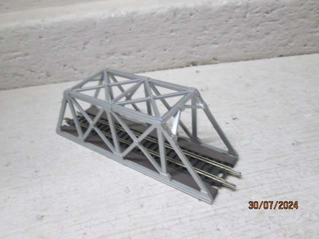 N SCALE - BRIDGE -