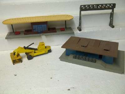 LIMA BUILDINGS HO AND LIMA CONTAINER FORKLIFT