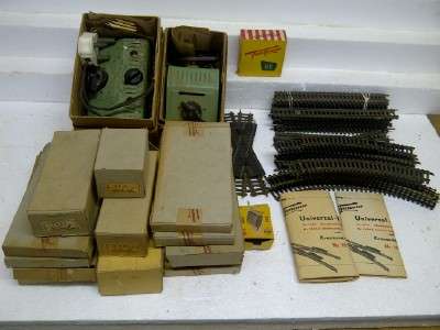 FLEISCHMANN TRACK AND TRANSFORMERS - HO