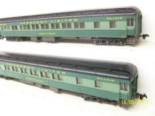 RIVEROSSI HO X2 CRESCENT LIMITED COACHES LOT 128