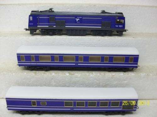 SAR HO  BLUE TRAIN SET (14E + X2 COACH)