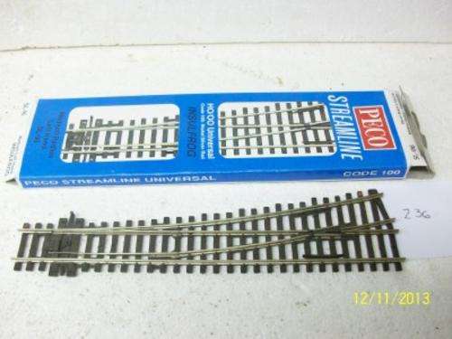 HO/OO PECO NIKKEL SILVER MEDIUM RADIUS LEFT HAND POINT  LOT 236