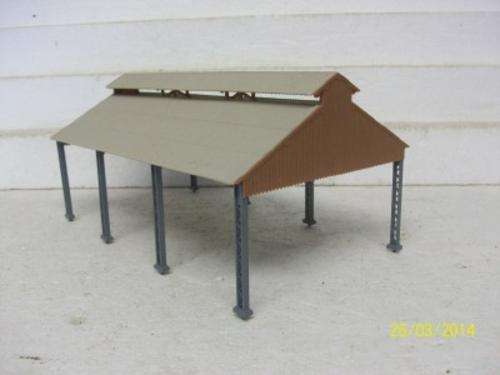 FRATESCHI HO OPEN ENGINE SHED LOT 163