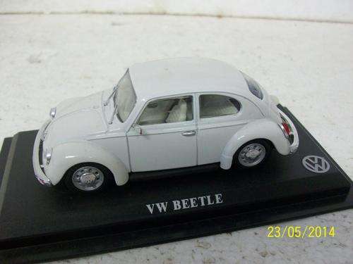 1:43 SCALE DELPRADO : VW BEETLE - LOT 54B