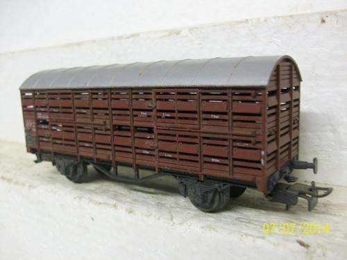 HO SCALE  LILIPUT CATTLE CAR  -  LOT 733 B