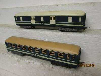 HO SCALE : LIMA SAR x2 BLUE EXPRESS COACHES - LOT 469 D