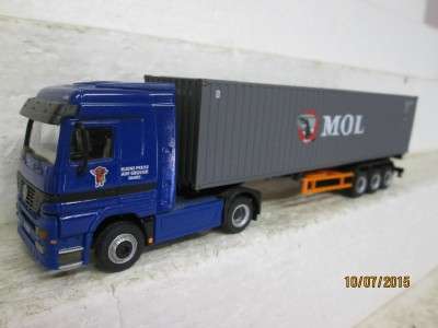 HO SCALE : CONTAINER ROAD TRUCK -  LOT 544E