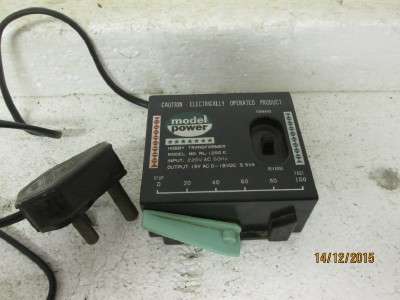 HO SCALE : MODELPOWER TRANSFORMER / CONTROLLER - LOT 767G