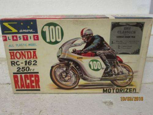 ZANWA PLASTIC : HONDA RC 162 250cc KIT (LARGER MOTORISED MODEL) - LOT 476H