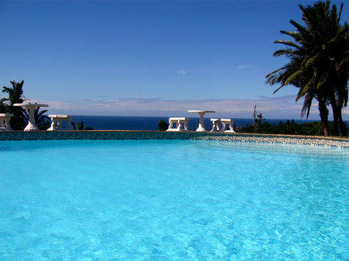 8 night stay (arrive 23 April, depart 1 May!) at UMZUMBE CHALETS - KZN South Coast