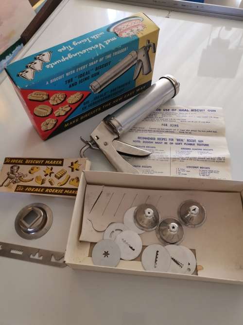 Biscuit  Gun and Biscuit Maker