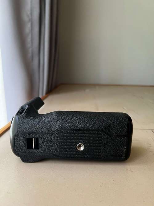 Fujifilm X-T3 Battery Grip + Extra Batteries
