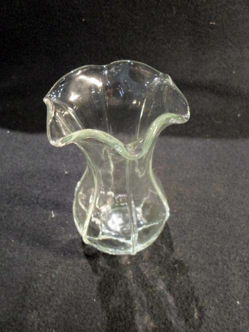 Bud Vase - Low Price - Bid Now!!!