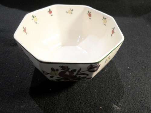 Royal Doulton - Old Leeds Sprays - Bowl - Bid Now!!!