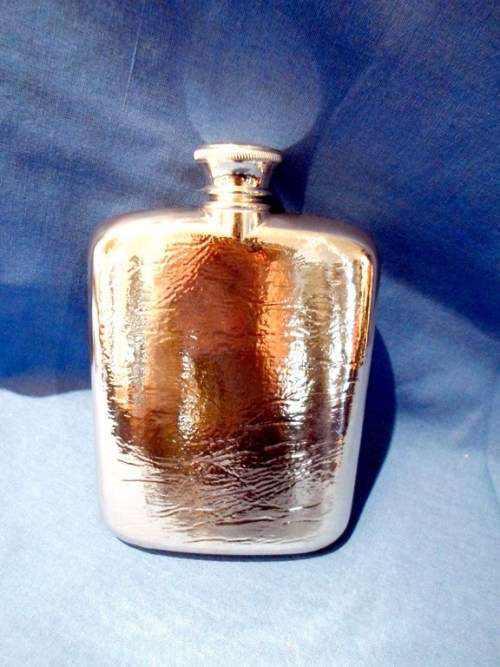 Hip flask - Royal Selangor pewter - Simply outstanding! As new, bid now!