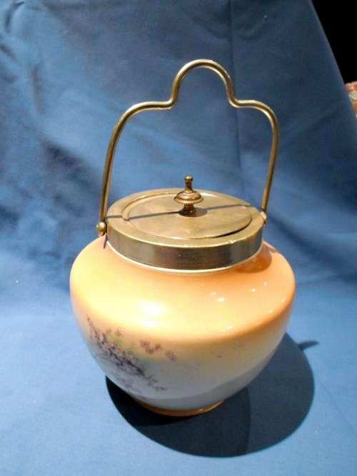 Stoke on Trent - Cookie Jar - Beautiful! - Bid Now!!!