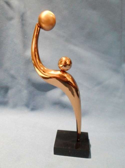 L'Art du Bronze - Ball player - Simply outstanding! As new, bid now!