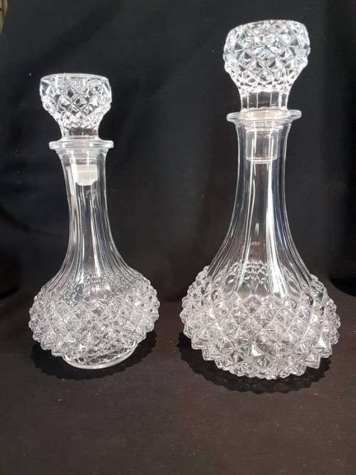 Cristal De Arc Decanters - Lead Crystal - A pair of stunning pieces!! - Bid Now!!!