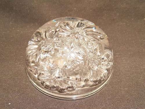 Paperweight - Pressed flowers - Absolutely stunning!! - Bid Now!!!