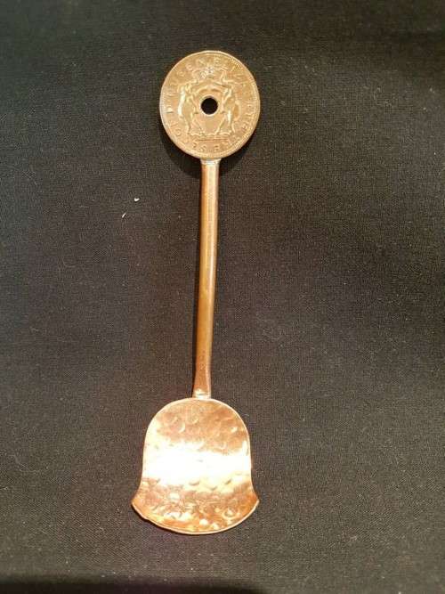 Souvenir spoons - One penny - Nyasaland and Rhodesia - Beautiful! - Low price, bid now!