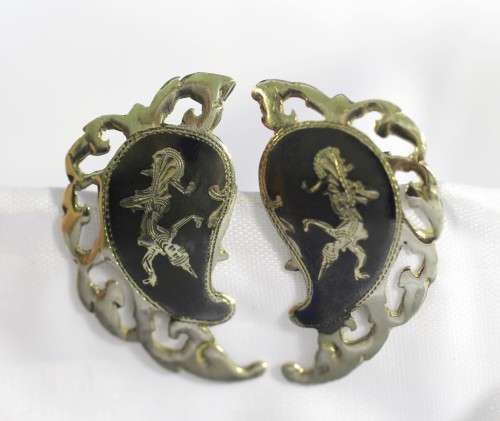 Siam sterling silver earrings - Leaf pattern - Stunning!! Low, low price! Act fast and bid now!