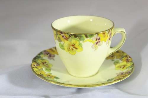 Vintage Royal Doulton - Nasturtium (D6245) - Demitasse duo - Bid Now!!!