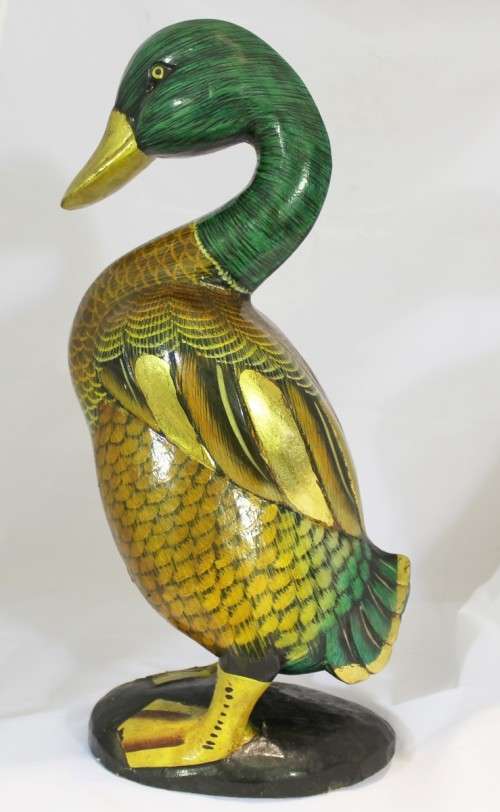 Pair of vintage wooden ducks - A magnificent find!! Bid now!!