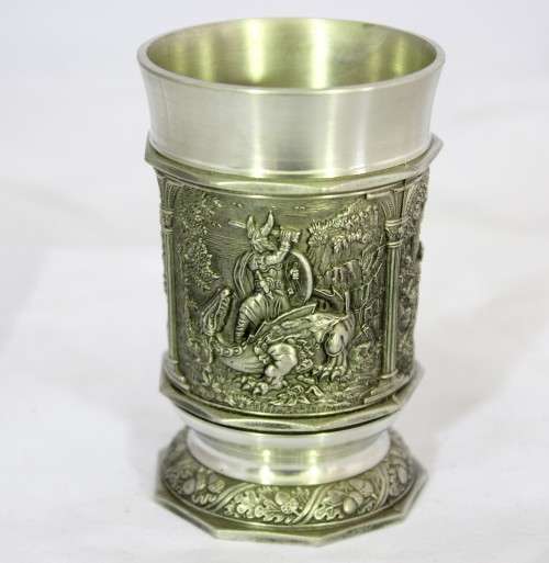 Trophy cup - BMF 95% Zink - A beautiful piece at a low price, bid now!