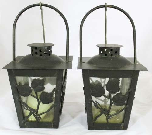 Pair of ornate lanterns - Beautiful! - Low price!! Bid now!