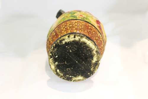 Wooden painted and embossed vase - Very ornate! - Beautiful! - Low price!! - Bid Now!!