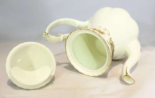 Royal Albert - Heritage - Tea pot - Low price! - Bid Now!!!