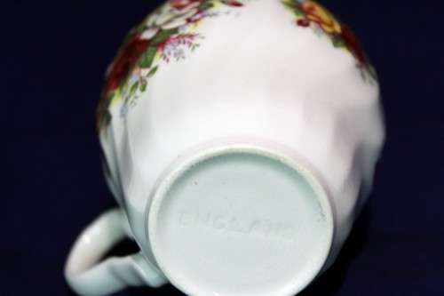 Aynsley Staffordshire - Roses - Trio - Beautiful! - Bid Now!!!