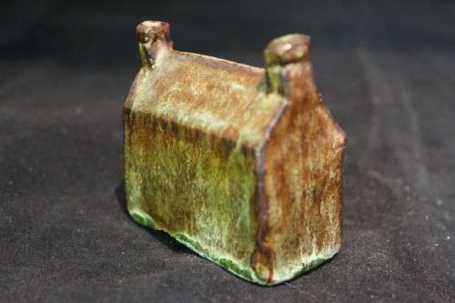 Miniature house - Beautiful! - Bid Now!!!