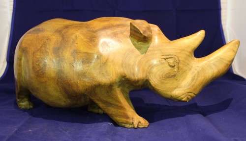 Rhino - Hand carved - A beauty! - Bid Now!!!