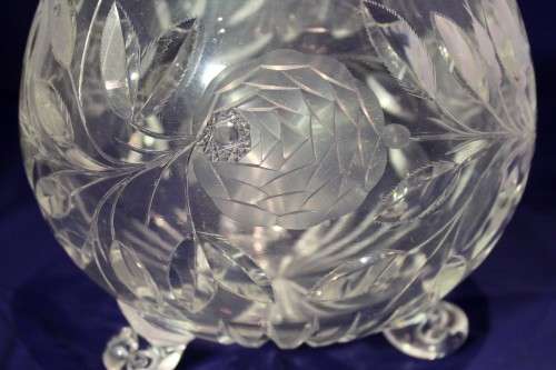 Rose cut - Large bowl - Stunning! - Bid Now!!!