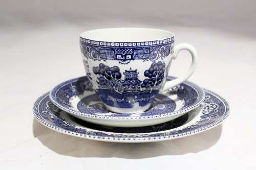 Alfred Meakin - Old Willow - Trio - Blue and white - Stunning! - Bid Now!!!