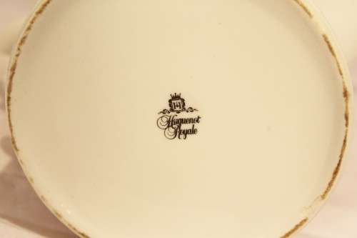 Huguenot Royal - Tea pot - Beautiful! - Bid Now!!!