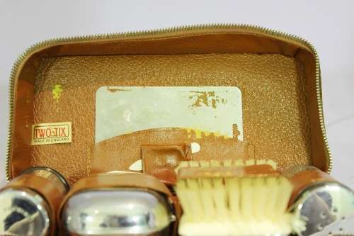 Two Tix (England) - Vintage travelling kit - In beautiful condition. - A beauty! - Bid Now!!!