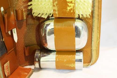 Two Tix (England) - Vintage travelling kit - In beautiful condition. - A beauty! - Bid Now!!!