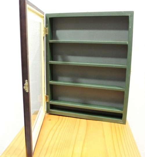 Ornament display cabinet - With glass - Stunning! - Bid Now!!!