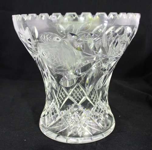 Large rose cut flower vase - Magnificent! - Bid Now!!!