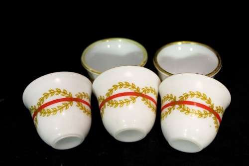 Sake style cups - Leaf design with red line - 5 Pieces - Beautiful! - Bid Now!!!