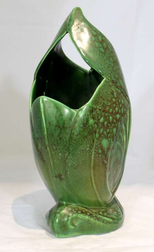 Lucia Ware - Display vase - Green - A magnificent center piece! - Bid Now!!!