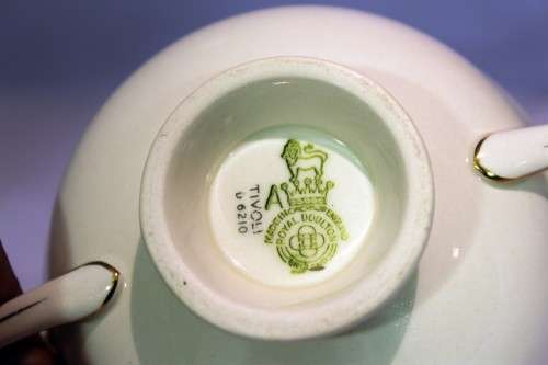 Royal Doulton - Tivoli - D6210 - Soup bowl with handles - Stunning! - Bid Now!!!