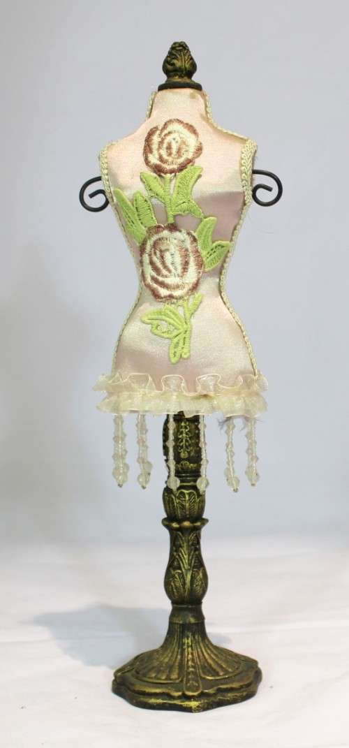Jewelry Stand - Pink dress with embroidered flower - Beautiful!! - Low price! Bid Now!!!