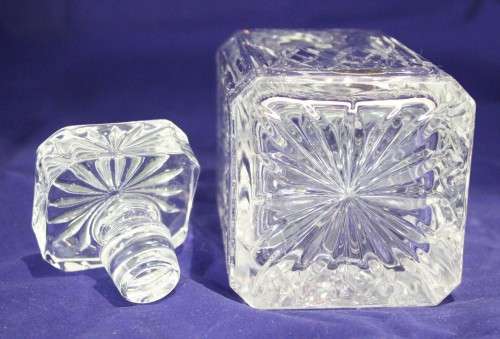 Vitra - Lead crystal cut decanter - Magnificent! - Bid Now!!!