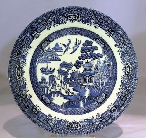 Churchill - Blue willow - Dinner plate - Beautiful! - Bid Now!!!
